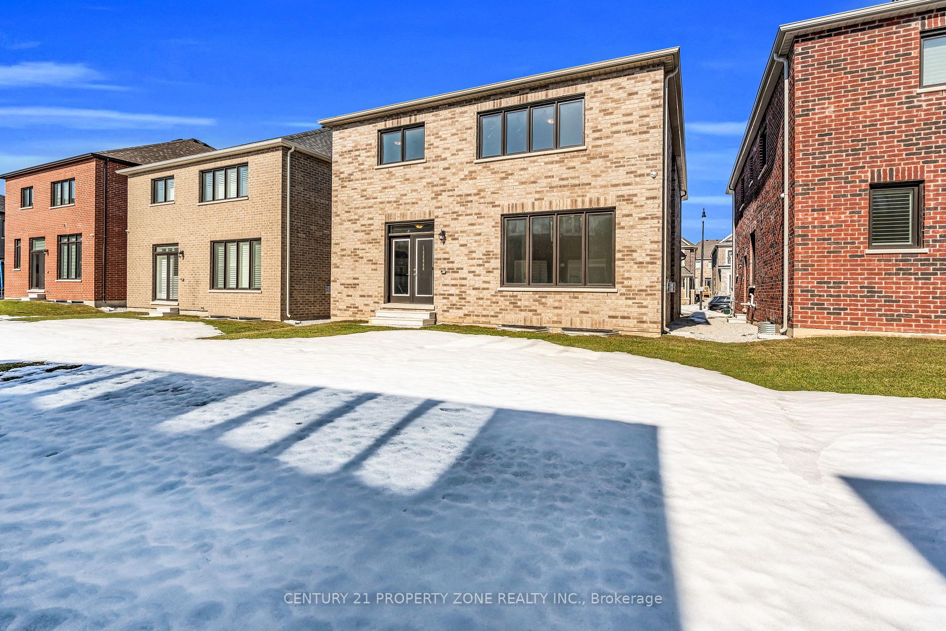 Photo 34 of 33 Gladmary Drive, Brampton, Bram West — HOMEH