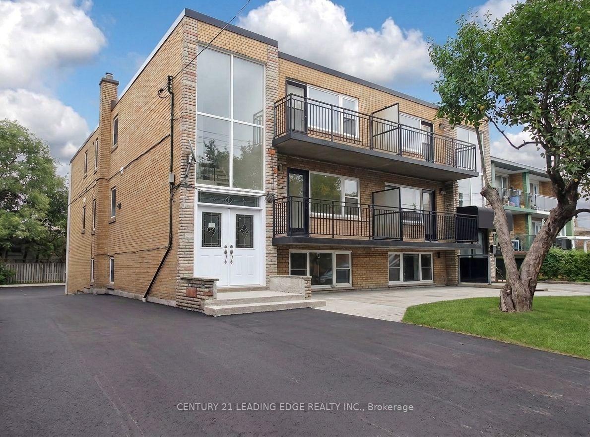 Photo 2 of Unit Lower Level, 246 Pannahill Road, North York, Bathurst Manor — HOMEH