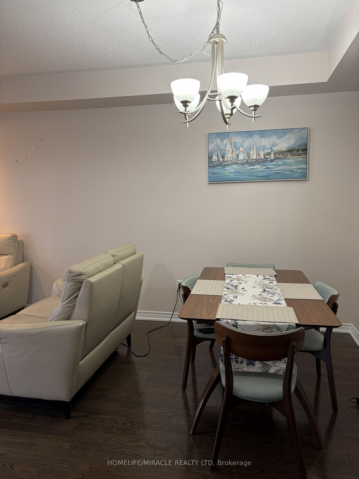 Photo 16 of 11 Stowmarket Street, Caledon, Rural Caledon — HOMEH