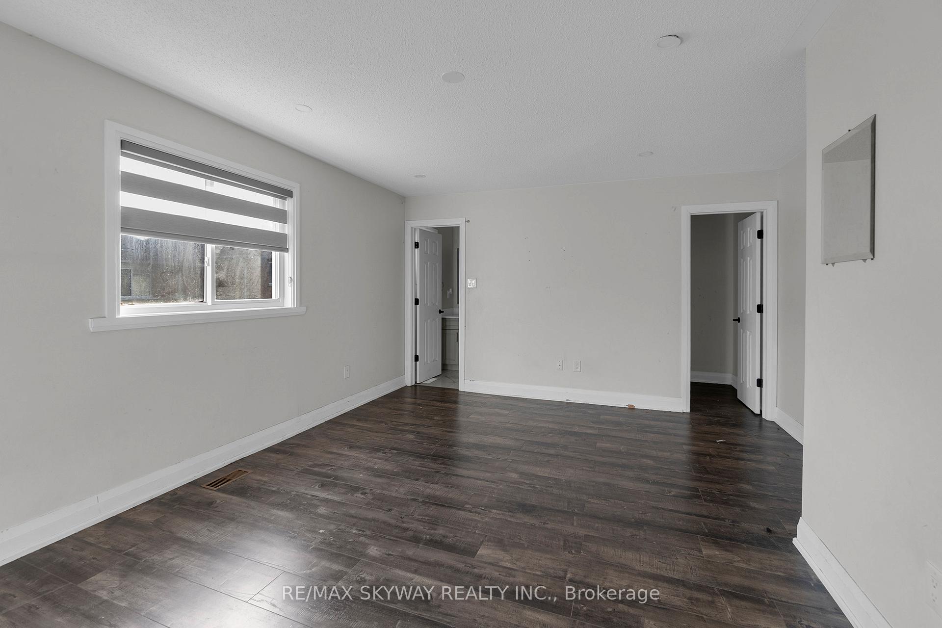 Photo 22 of 92 Charleswood Circle, Brampton, Fletcher's Meadow — HOMEH