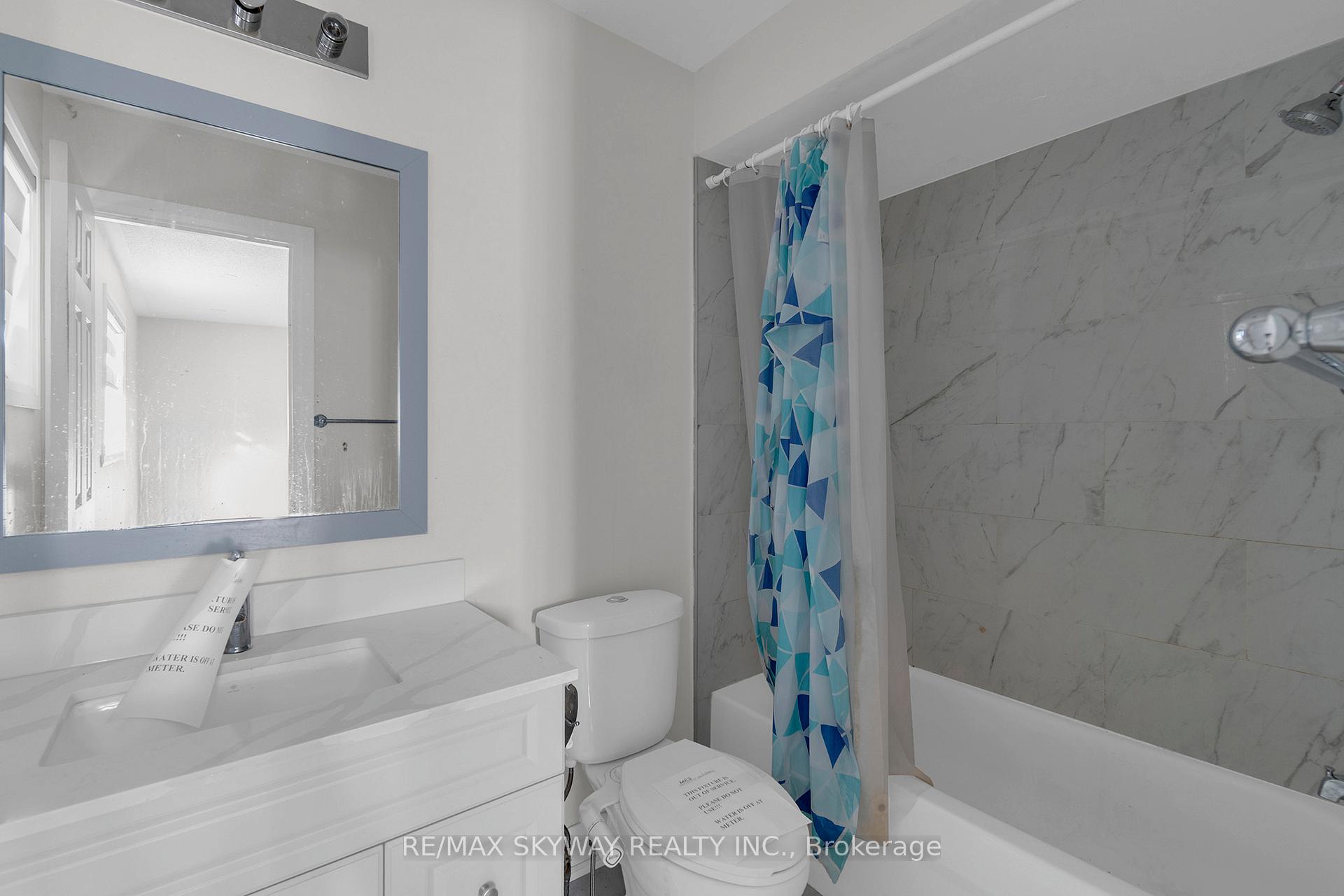 Photo 23 of 92 Charleswood Circle, Brampton, Fletcher's Meadow — HOMEH