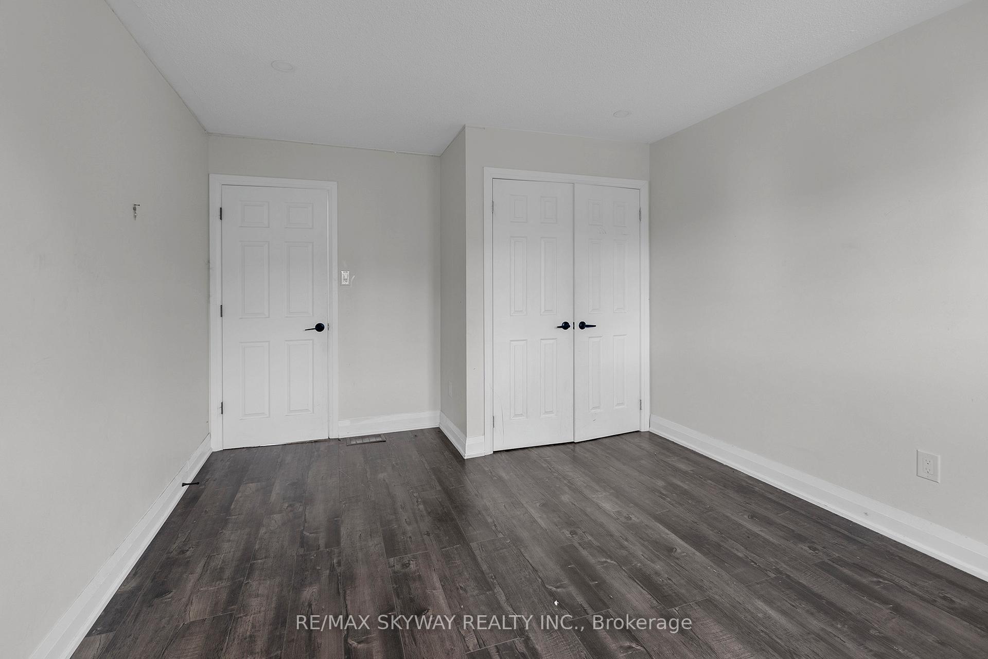 Photo 29 of 92 Charleswood Circle, Brampton, Fletcher's Meadow — HOMEH