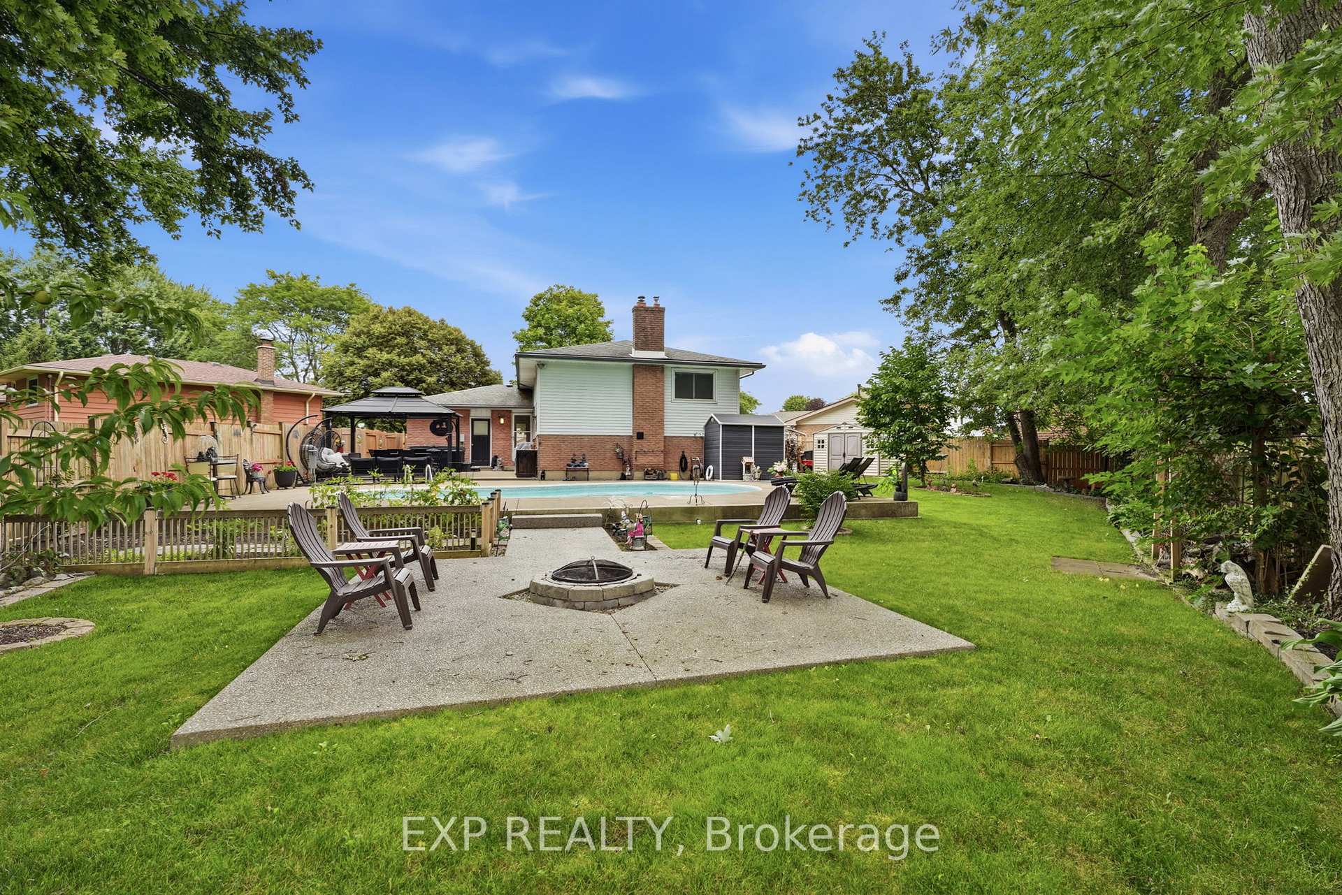 Photo 18 of 14 Apple Court, Welland, N. Welland — HOMEH