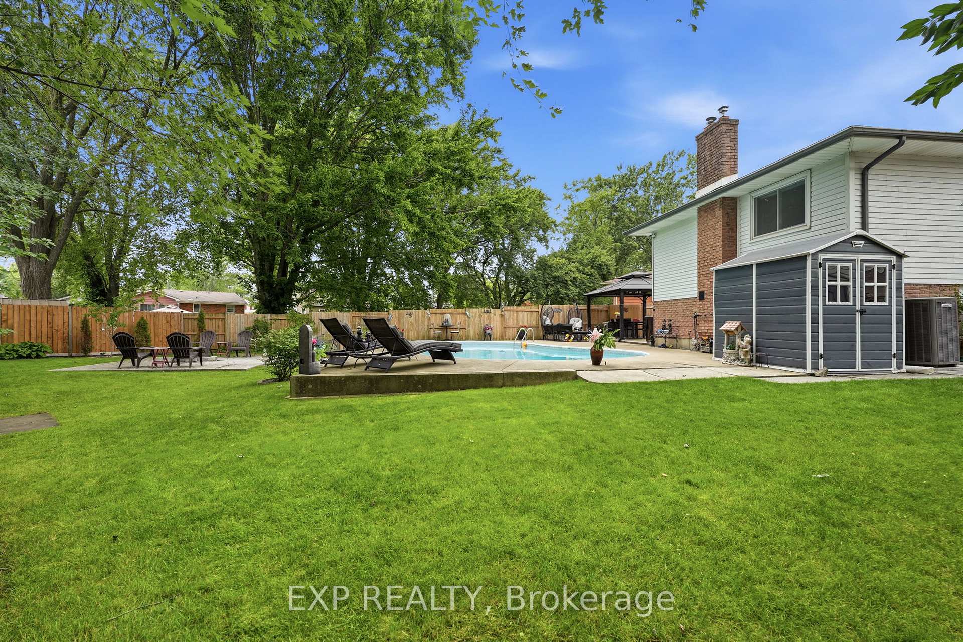Photo 20 of 14 Apple Court, Welland, N. Welland — HOMEH