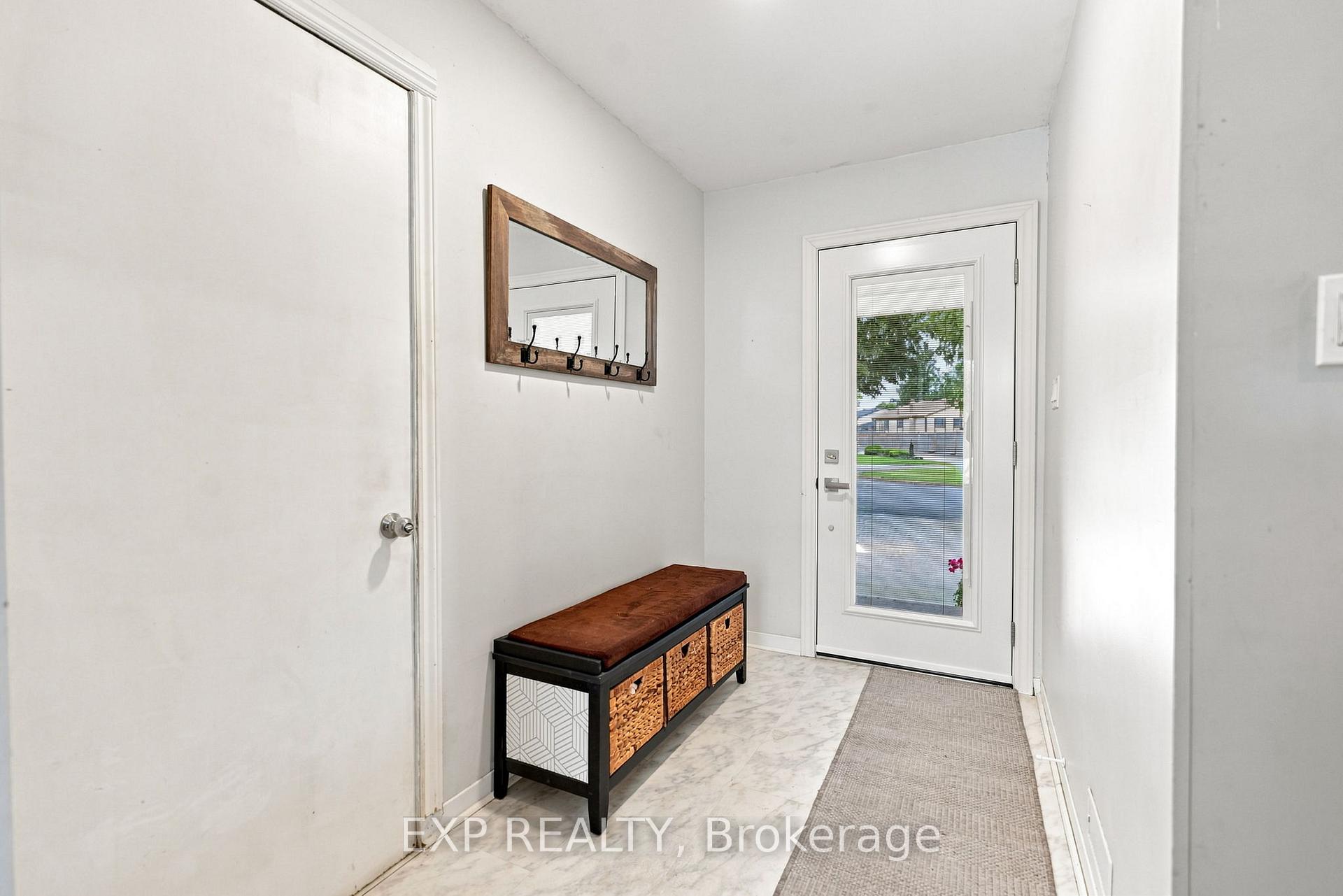 Photo 21 of 14 Apple Court, Welland, N. Welland — HOMEH