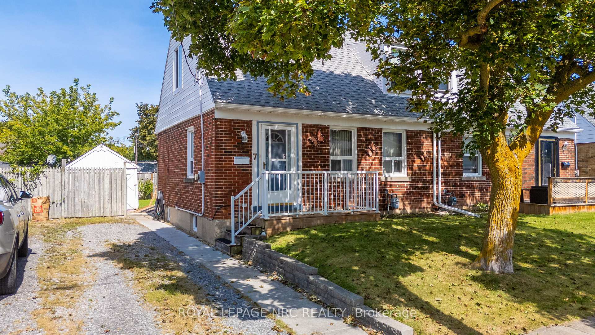 Photo 1 of 7 Beard Place, St. Catharines, E. Chester — HOMEH