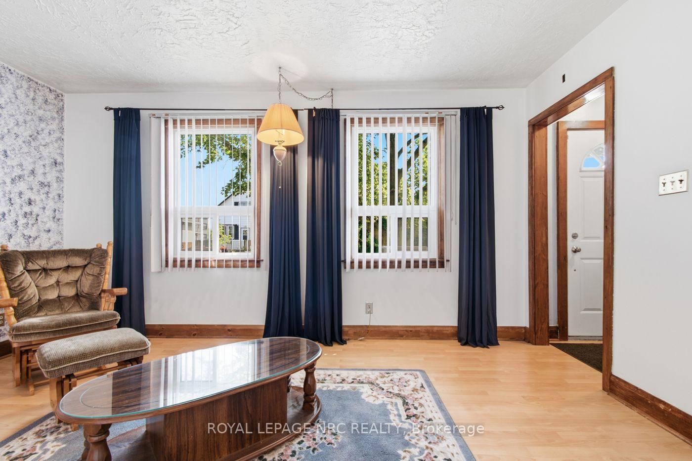 Photo 5 of 7 Beard Place, St. Catharines, E. Chester — HOMEH