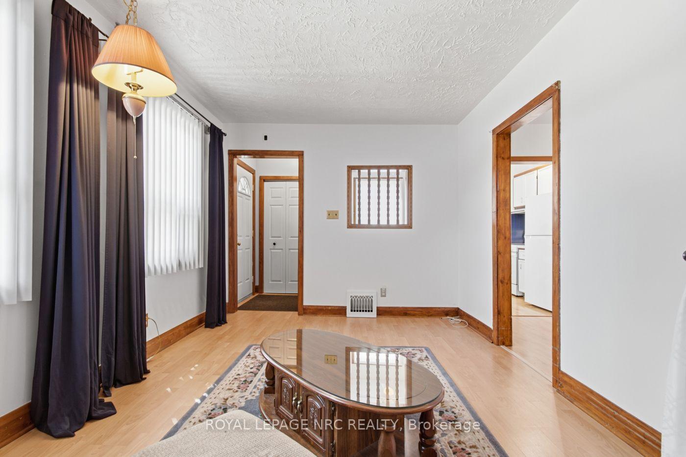 Photo 7 of 7 Beard Place, St. Catharines, E. Chester — HOMEH