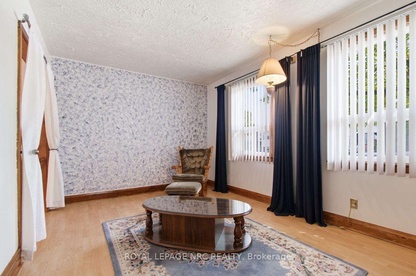 Photo 8 of 7 Beard Place, St. Catharines, E. Chester — HOMEH