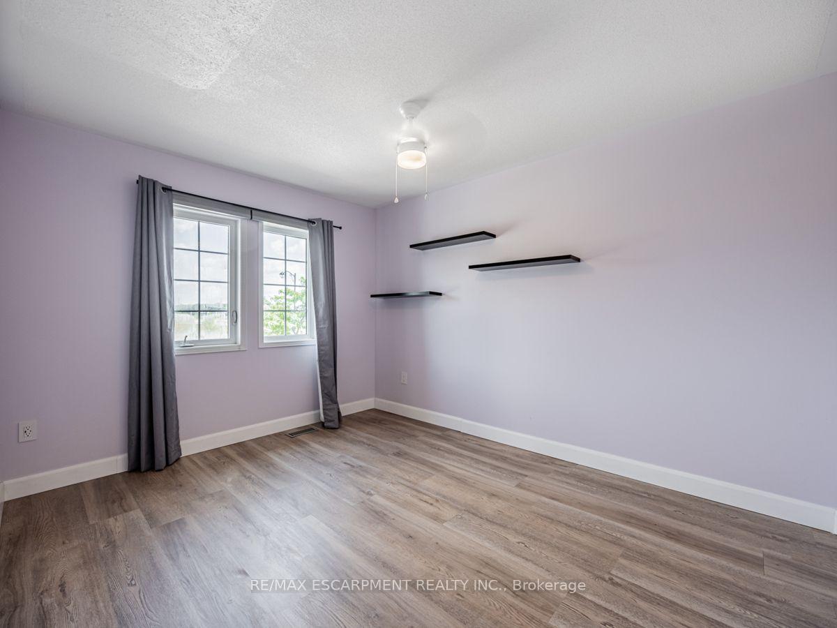 Photo 20 of 3352 Mikalda Road, Burlington, Alton — HOMEH