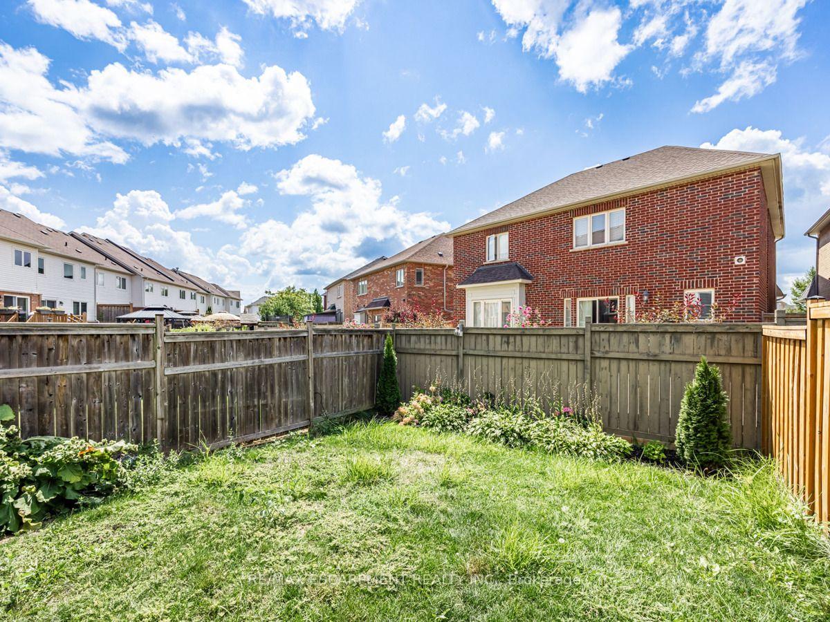 Photo 23 of 3352 Mikalda Road, Burlington, Alton — HOMEH