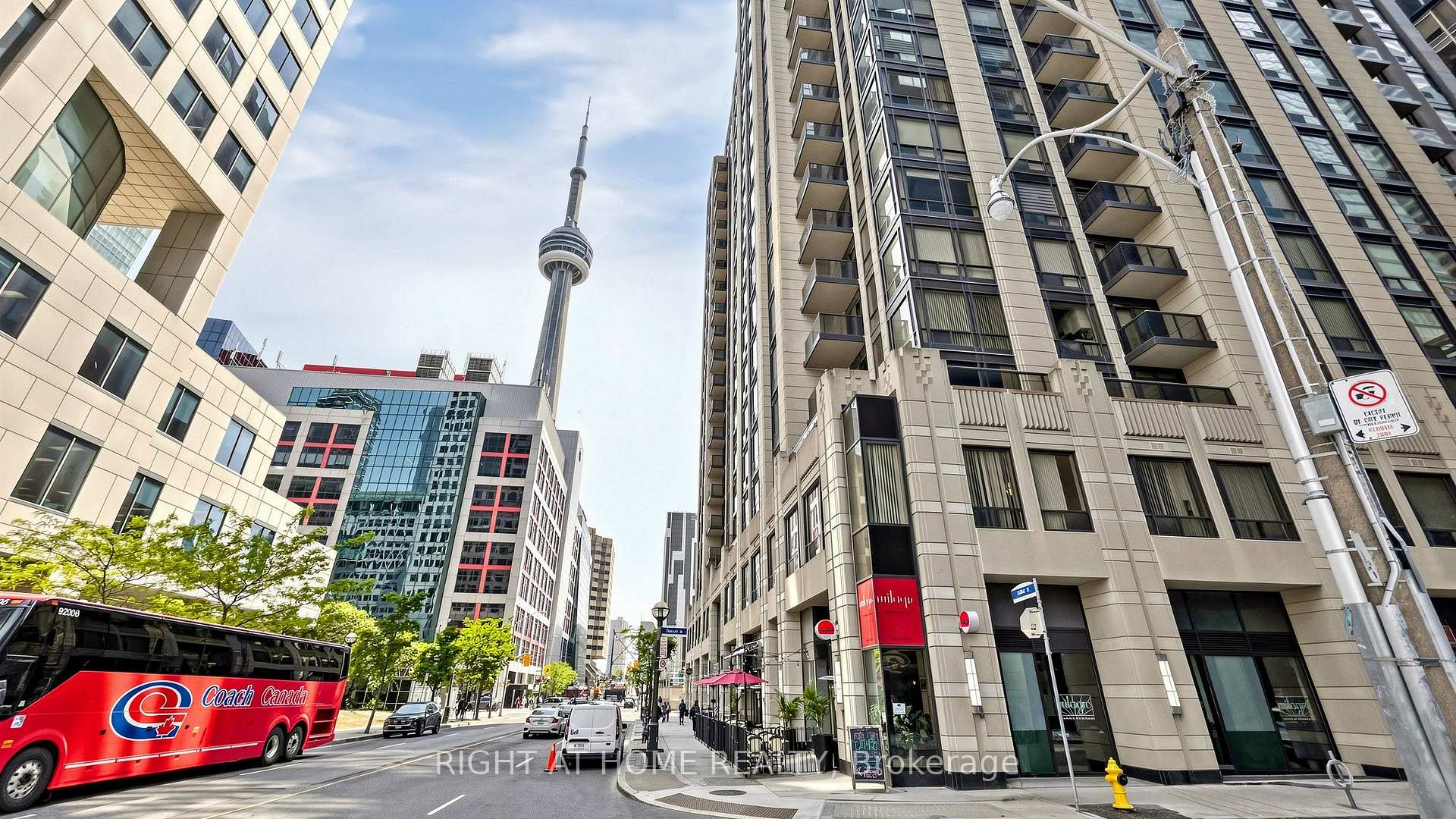 Photo 24 of Unit 819, 15 Mercer Street, Toronto, Waterfront Communities — HOMEH