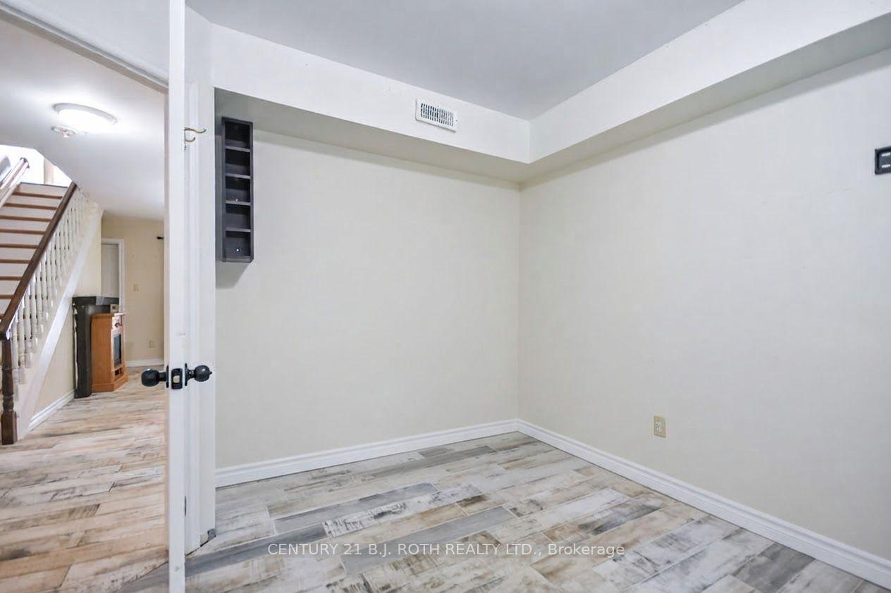 Photo 26 of Unit 9, 100 Laguna Parkway, Ramara, Rural Ramara — HOMEH
