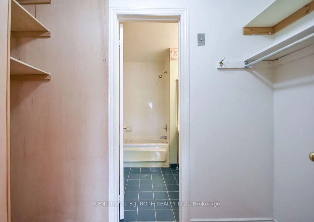 Photo 13 of Unit 9, 100 Laguna Parkway, Ramara, Rural Ramara — HOMEH