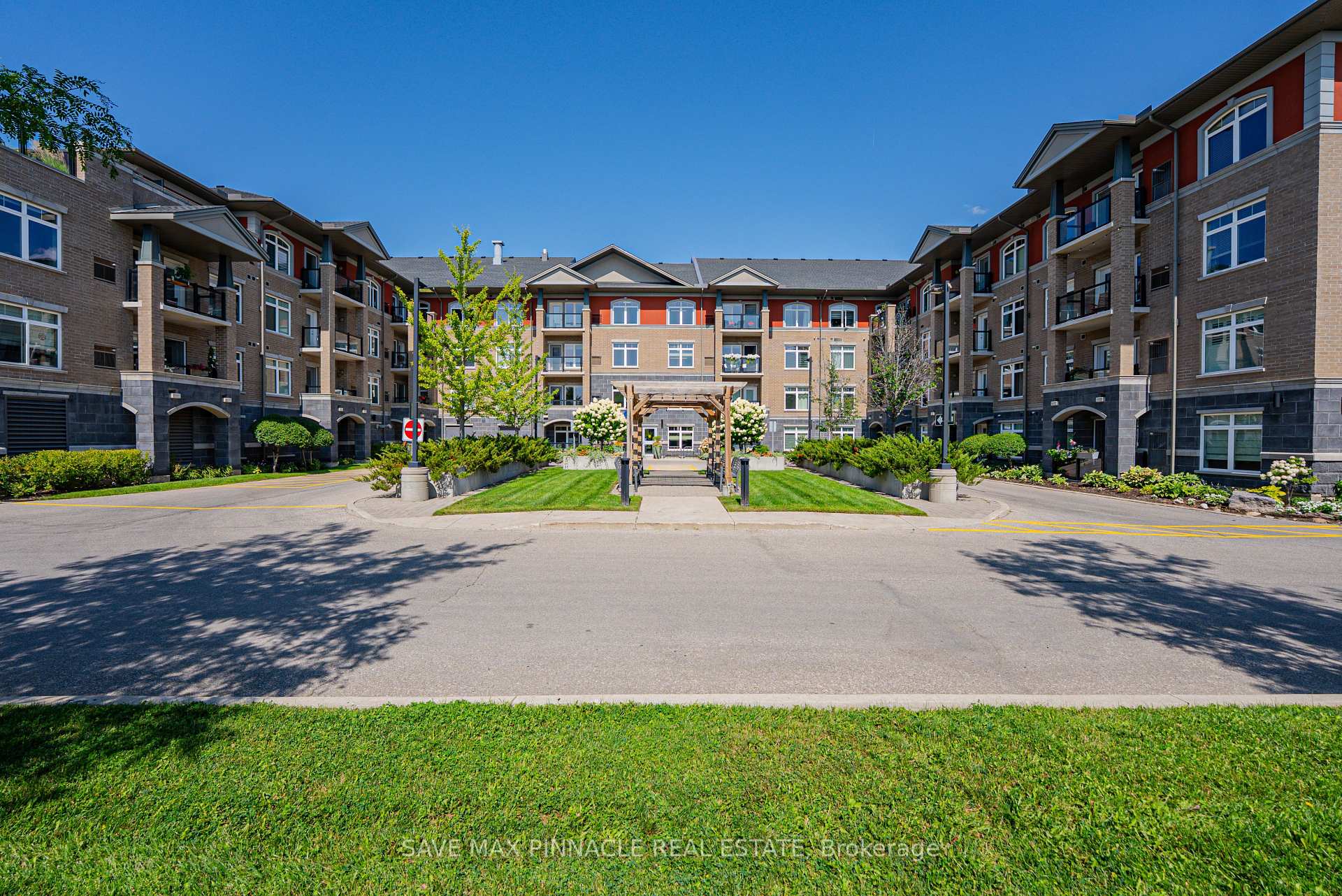 Photo 6 of Unit 113, 106 Bard Boulevard, Guelph, Pineridge/Westminster Woods — HOMEH
