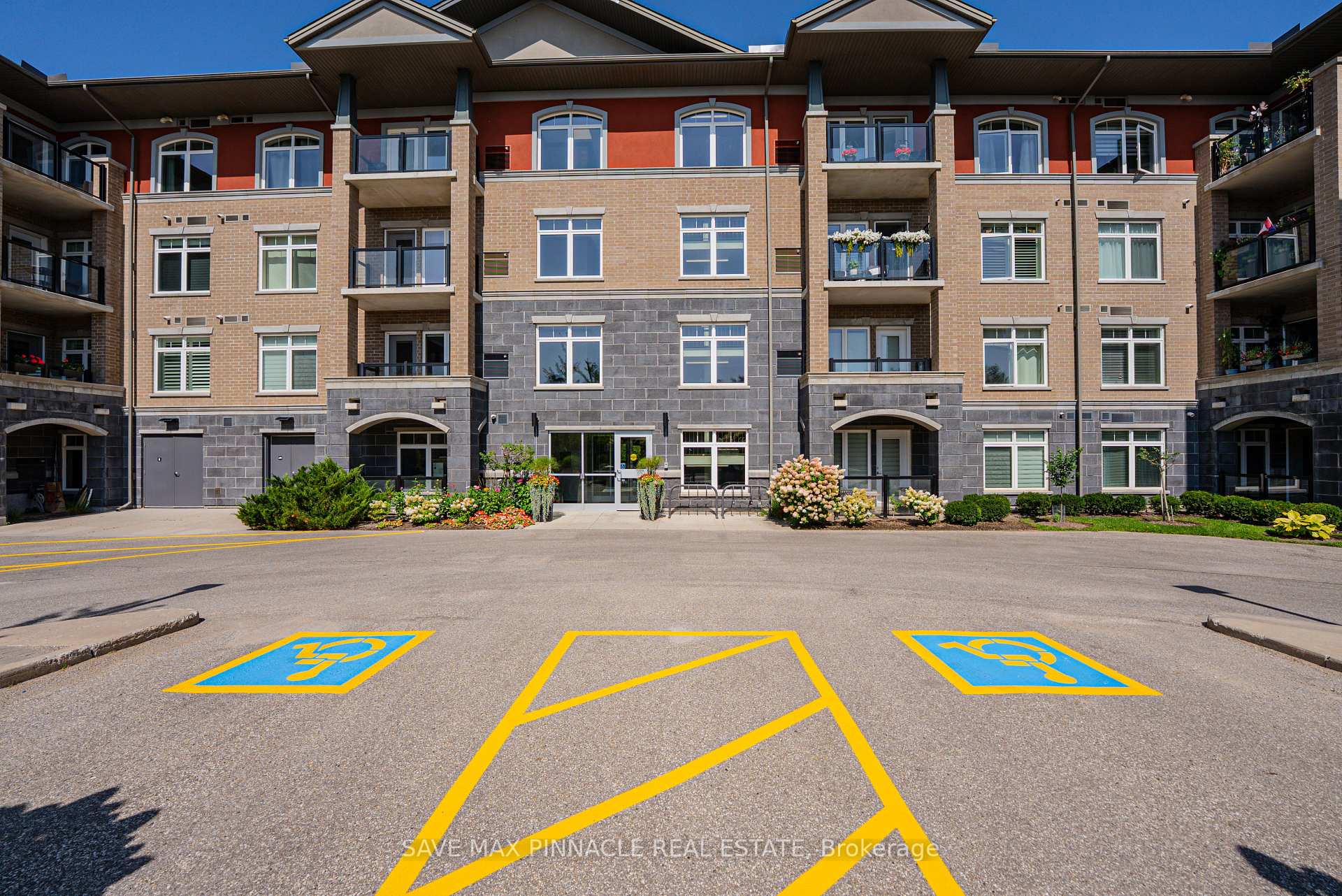 Photo 7 of Unit 113, 106 Bard Boulevard, Guelph, Pineridge/Westminster Woods — HOMEH