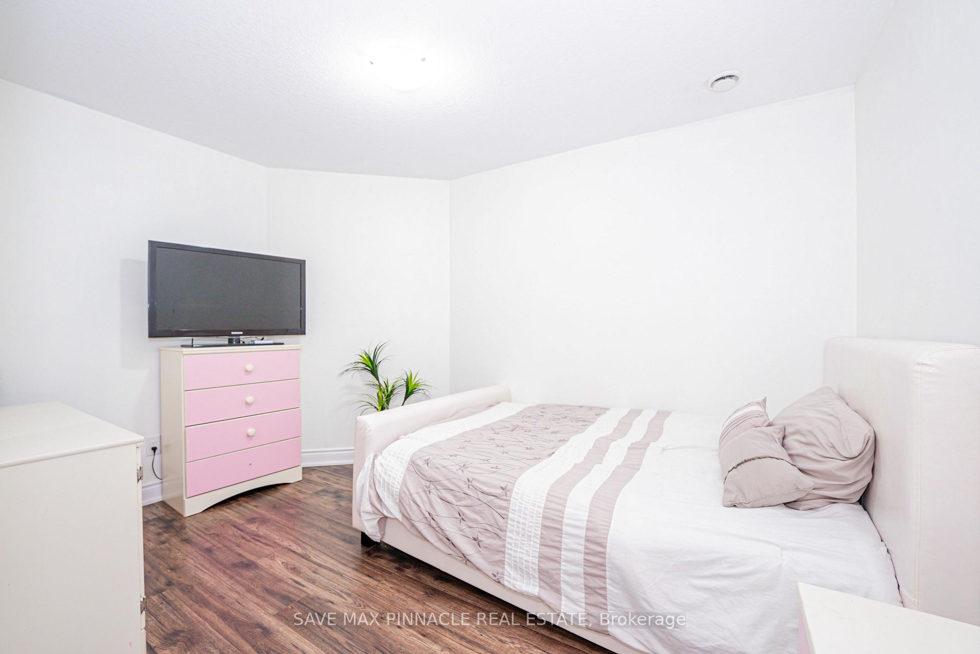 Photo 36 of Unit 113, 106 Bard Boulevard, Guelph, Pineridge/Westminster Woods — HOMEH