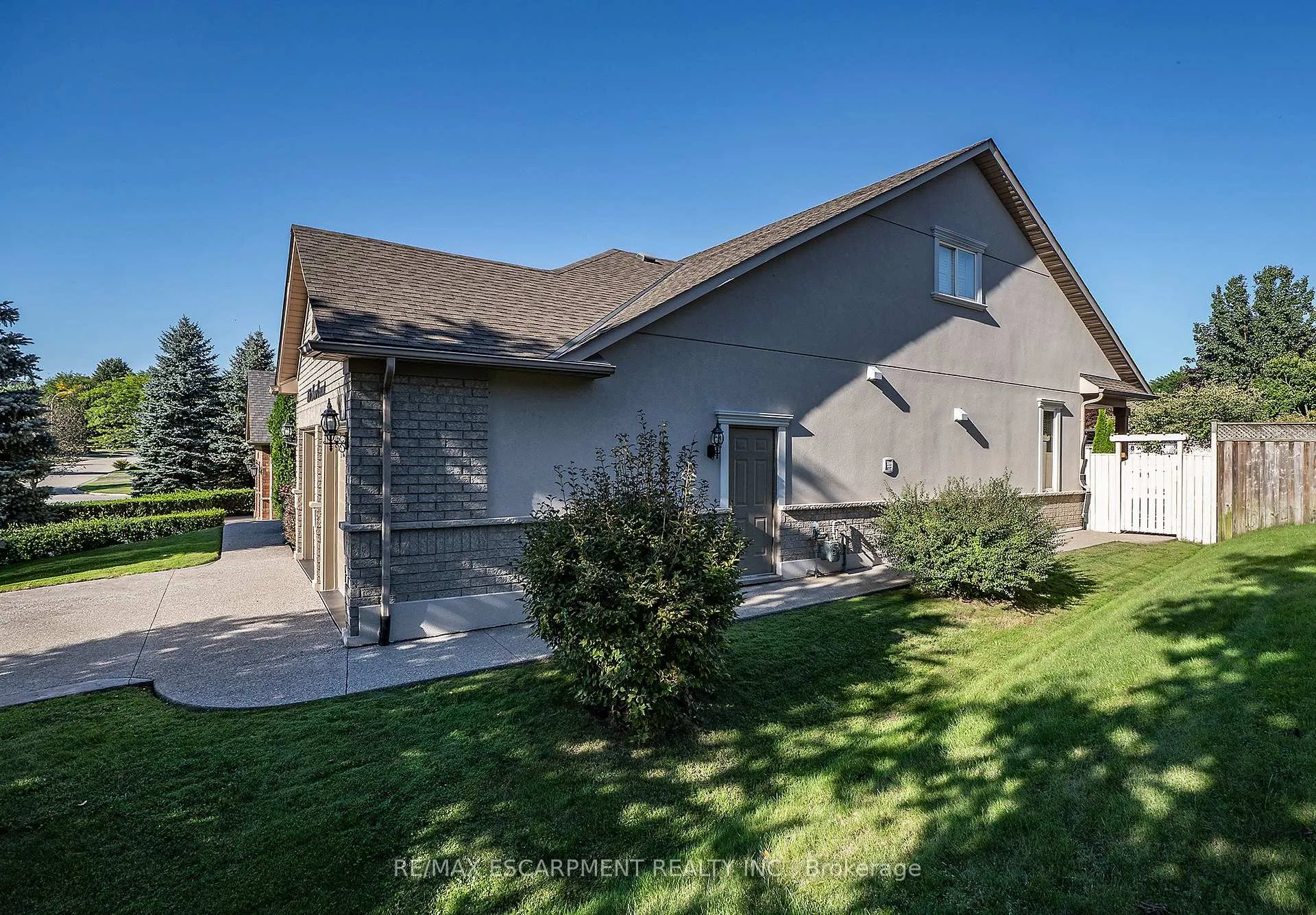 Photo 38 of 151 Moore Crescent, Hamilton, Ancaster — HOMEH