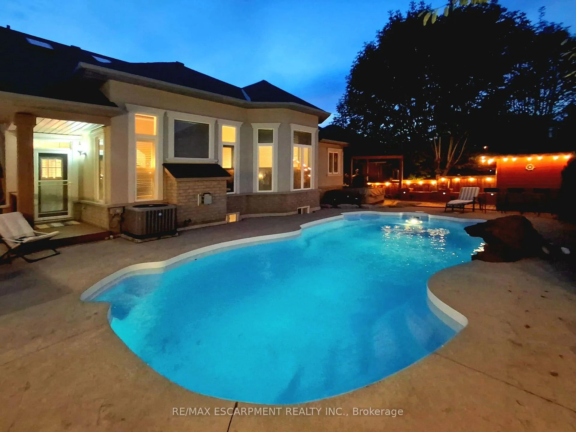Photo 32 of 151 Moore Crescent, Hamilton, Ancaster — HOMEH