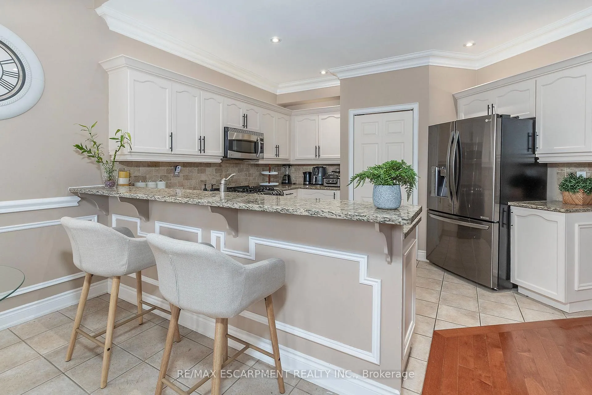 Photo 7 of 151 Moore Crescent, Hamilton, Ancaster — HOMEH
