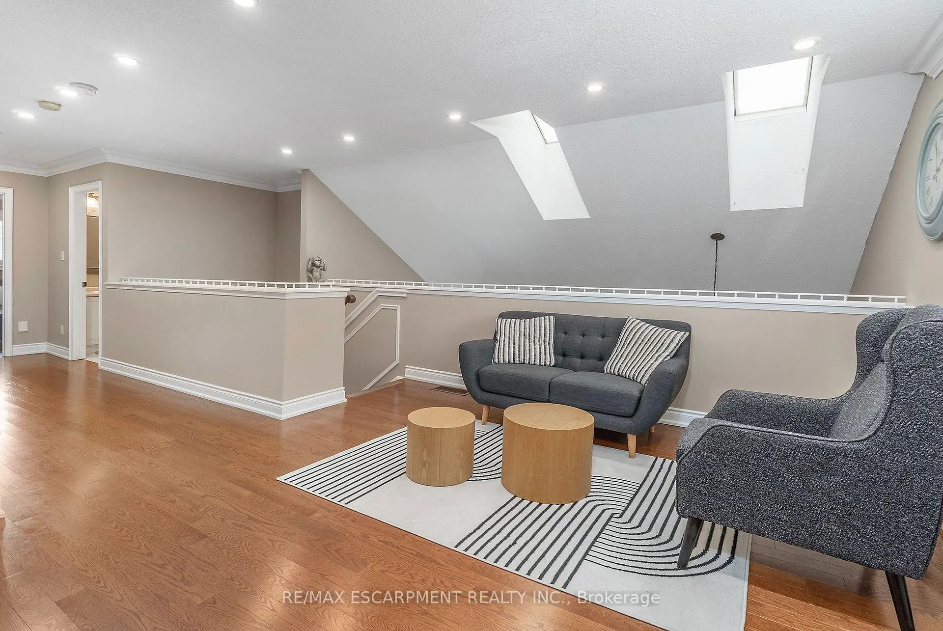Photo 23 of 151 Moore Crescent, Hamilton, Ancaster — HOMEH