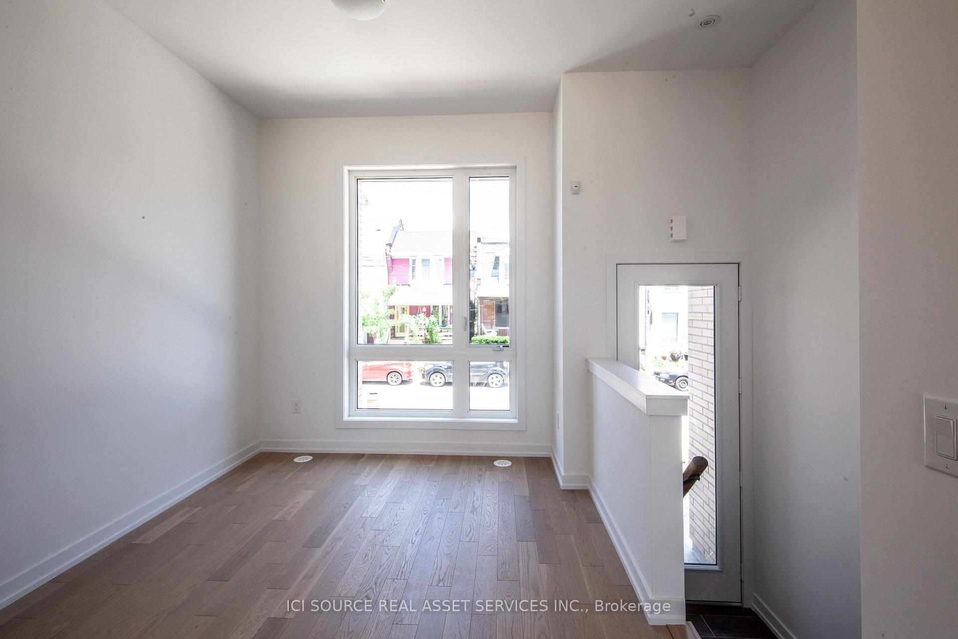 Photo 5 of 66B Perth Avenue, Toronto, Dufferin Grove — HOMEH