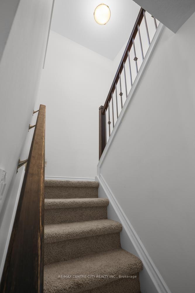 Photo 25 of 1918 Jubilee Crescent, London, North E — HOMEH