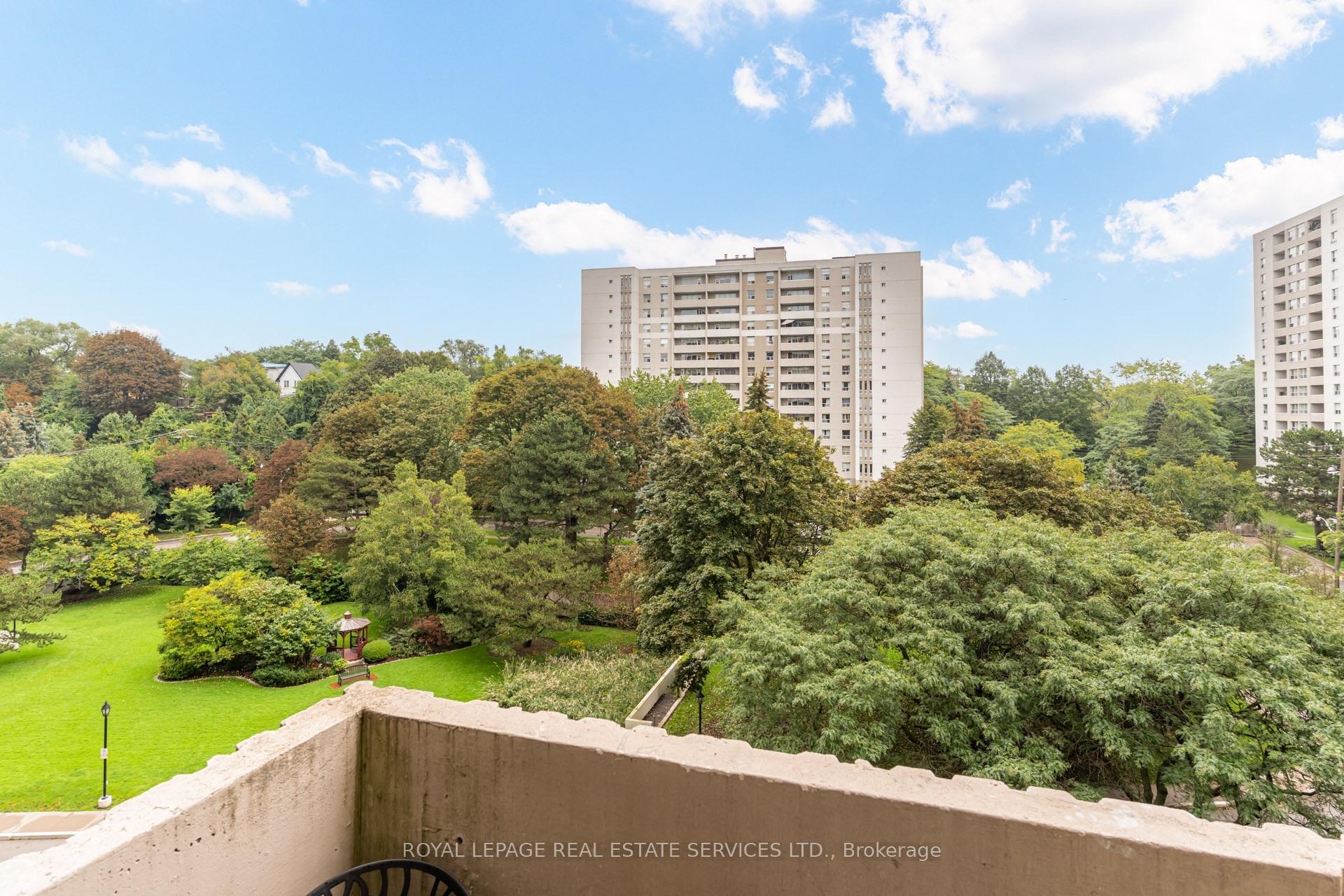 Photo 10 of Unit 406, 35 Ormskirk Avenue, Toronto, High Park-Swansea — HOMEH