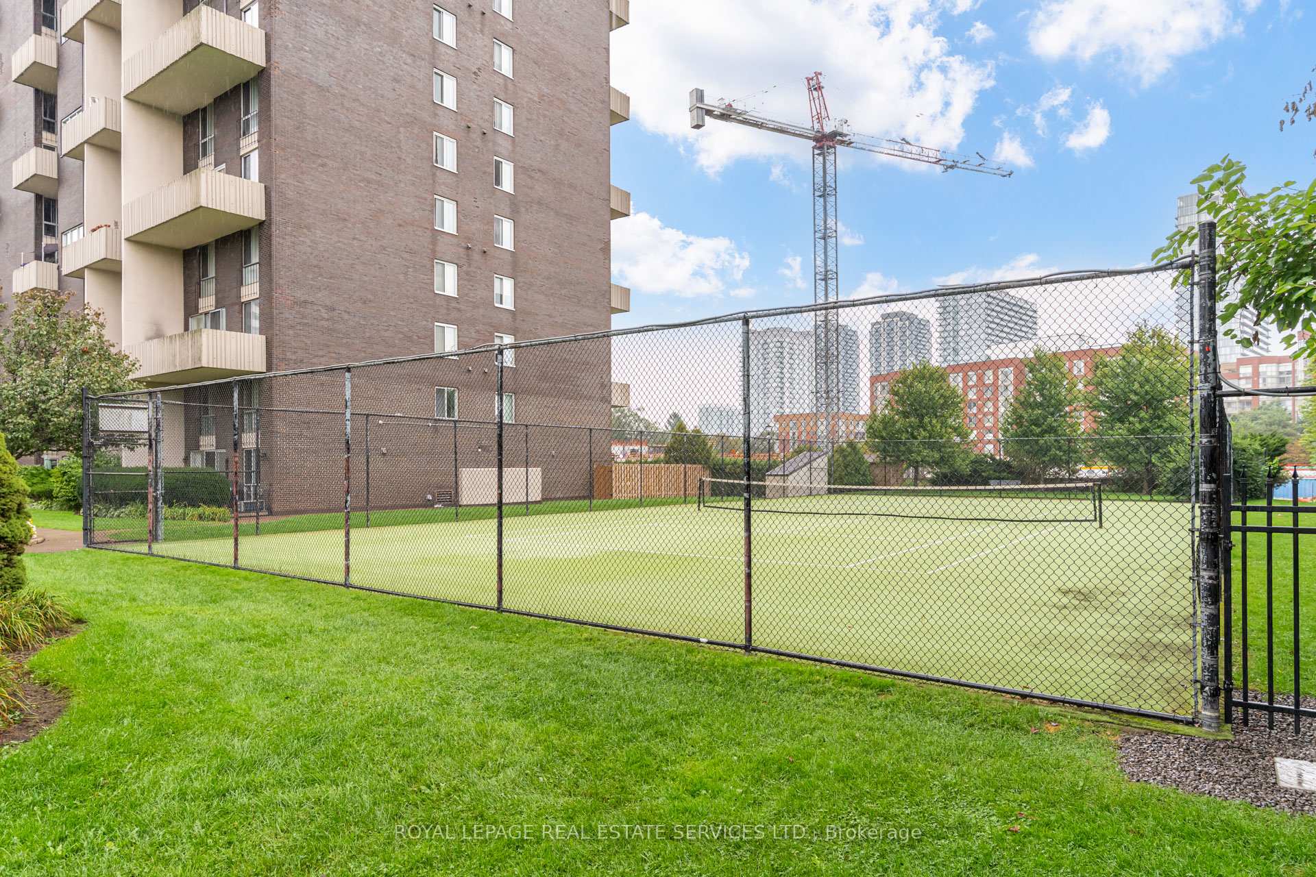 Photo 18 of Unit 406, 35 Ormskirk Avenue, Toronto, High Park-Swansea — HOMEH