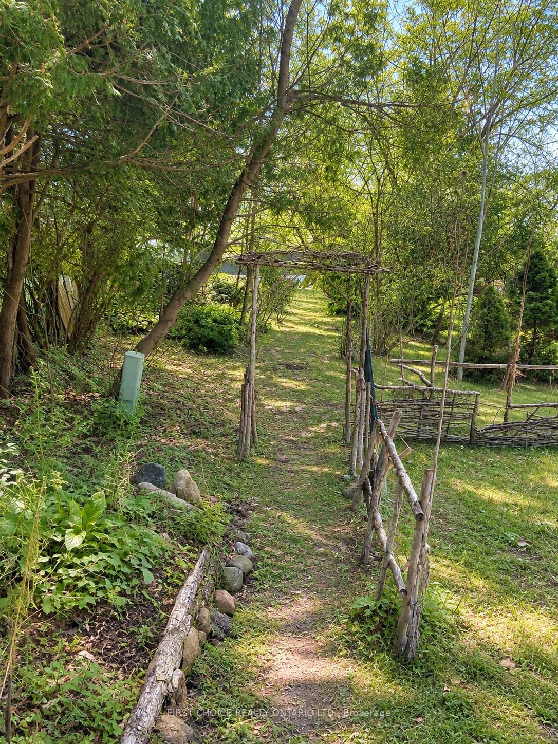 Photo 8 of 122 Rothesay Drive, Ottawa, Kanata - Glencairn/Hazeldean — HOMEH