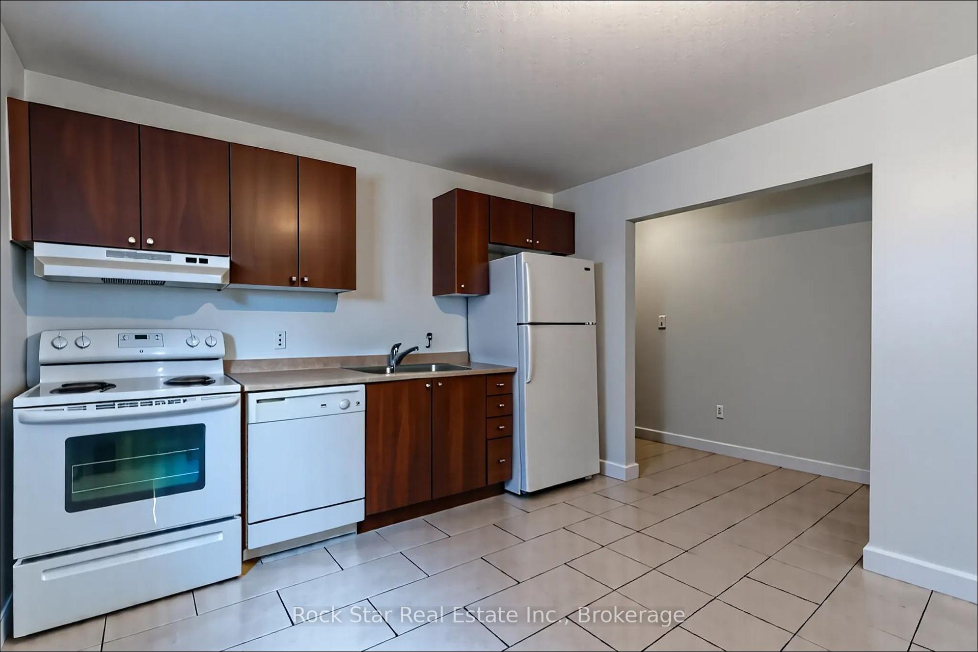 Photo 4 of 50 Irwin Street, London, North K — HOMEH
