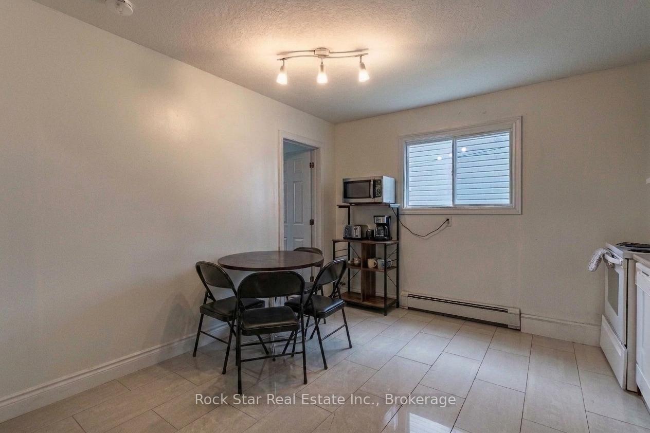 Photo 5 of 50 Irwin Street, London, North K — HOMEH
