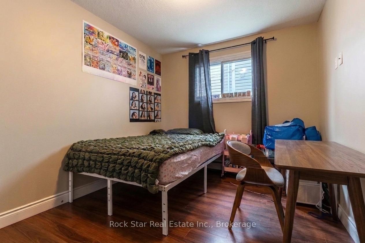 Photo 7 of 50 Irwin Street, London, North K — HOMEH
