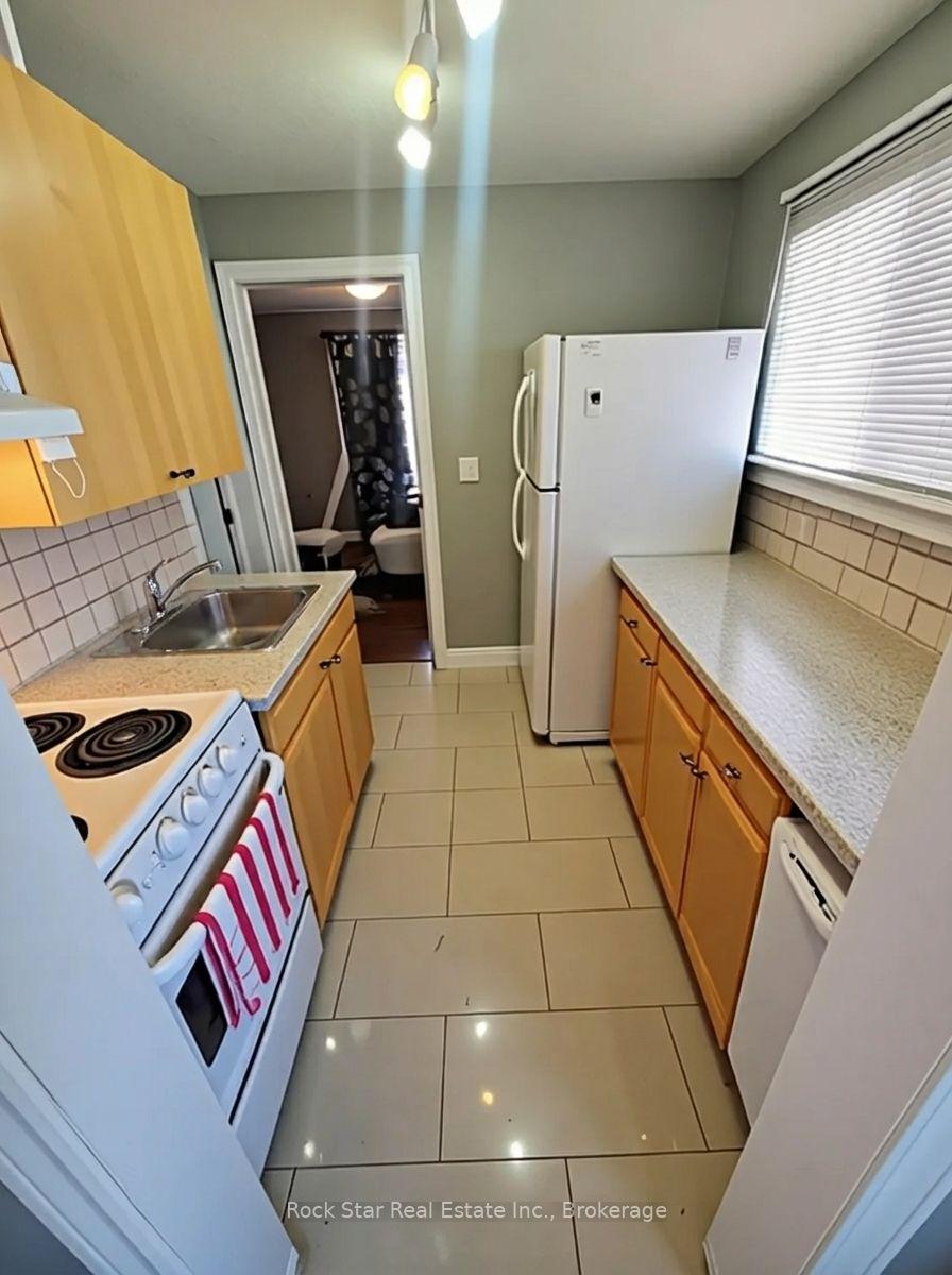 Photo 10 of 50 Irwin Street, London, North K — HOMEH