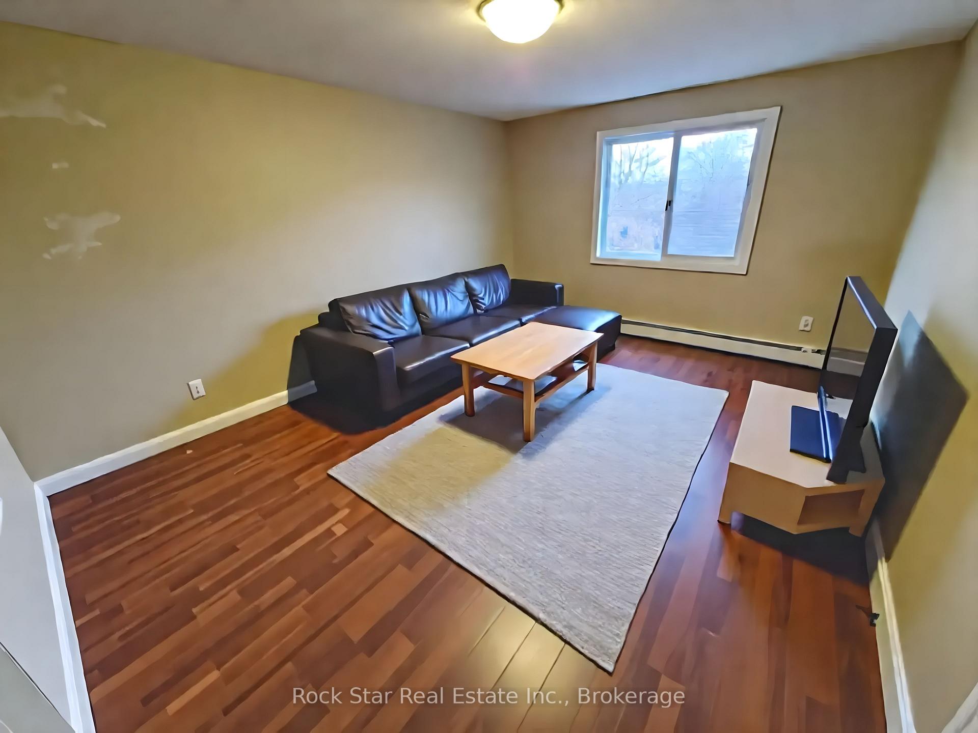 Photo 13 of 50 Irwin Street, London, North K — HOMEH