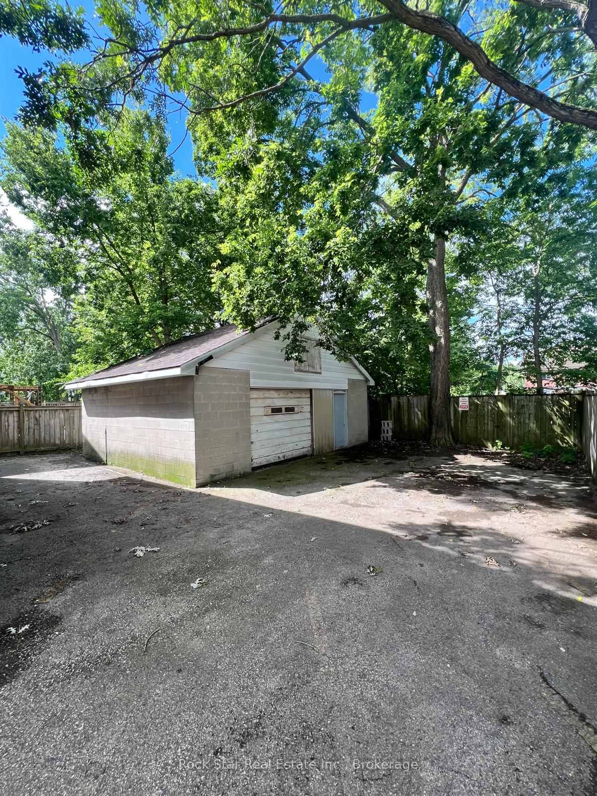 Photo 29 of 50 Irwin Street, London, North K — HOMEH