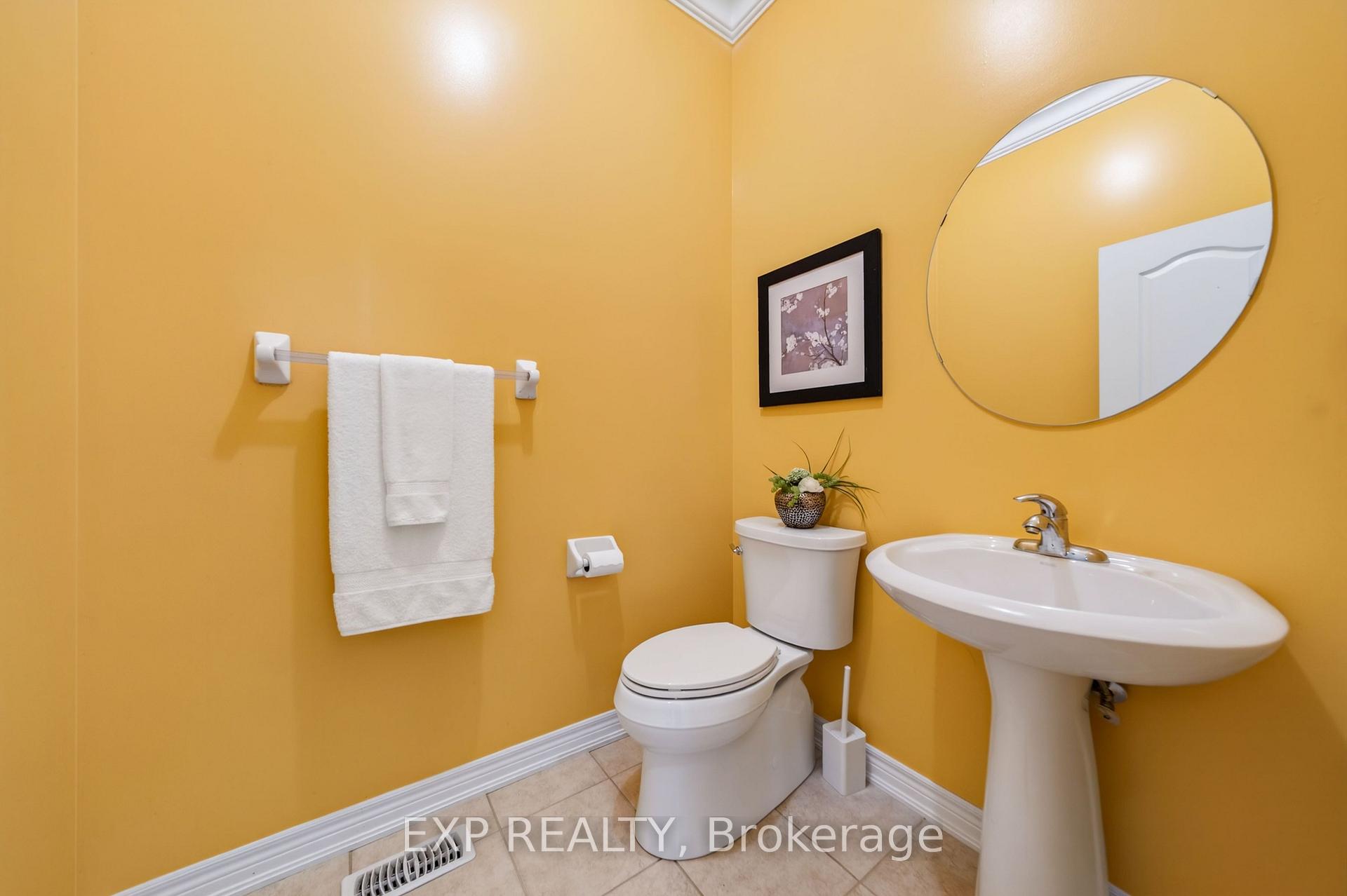 Photo 18 of 456 Summeridge Drive, Vaughan, Patterson — HOMEH