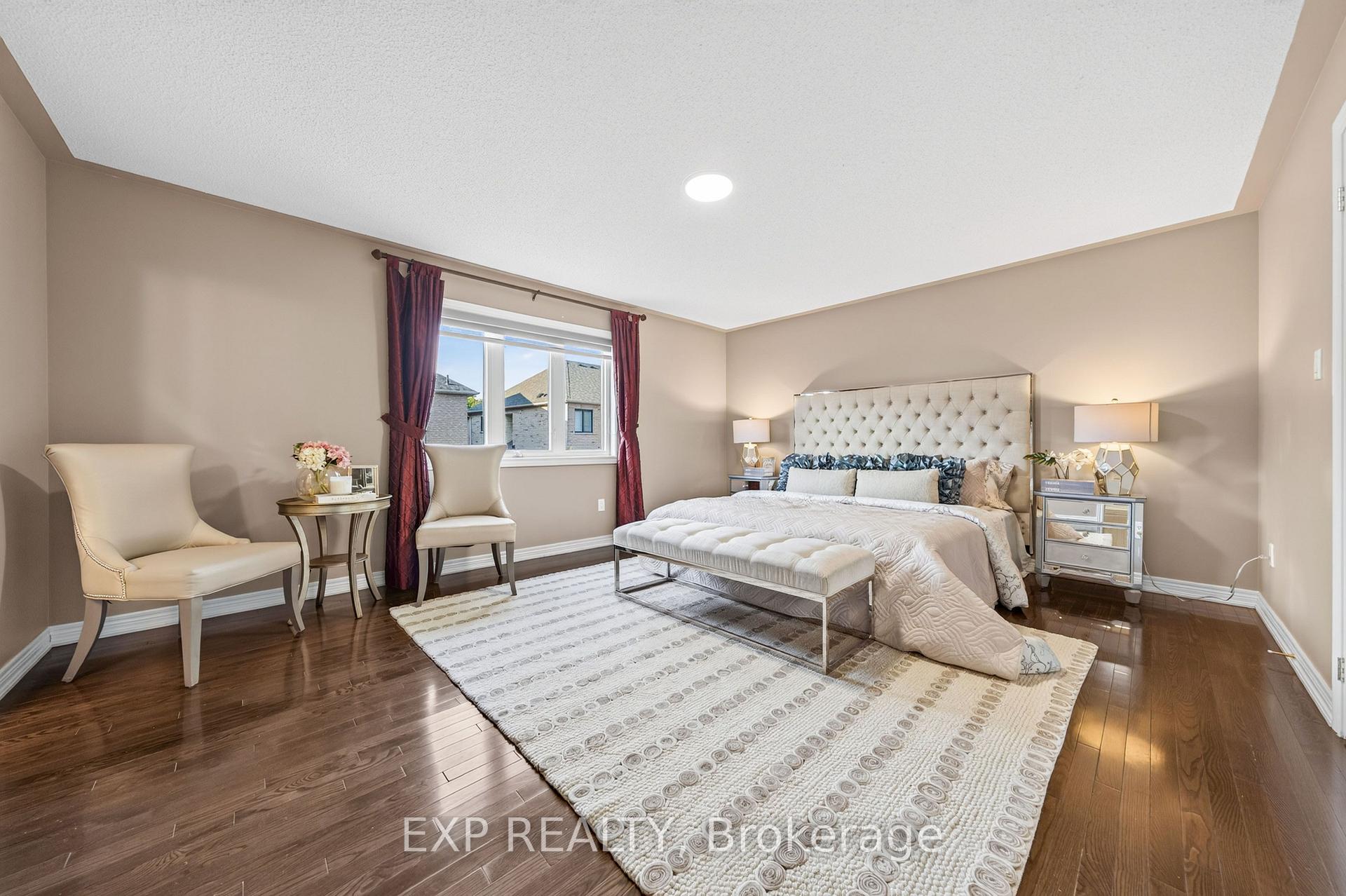Photo 22 of 456 Summeridge Drive, Vaughan, Patterson — HOMEH
