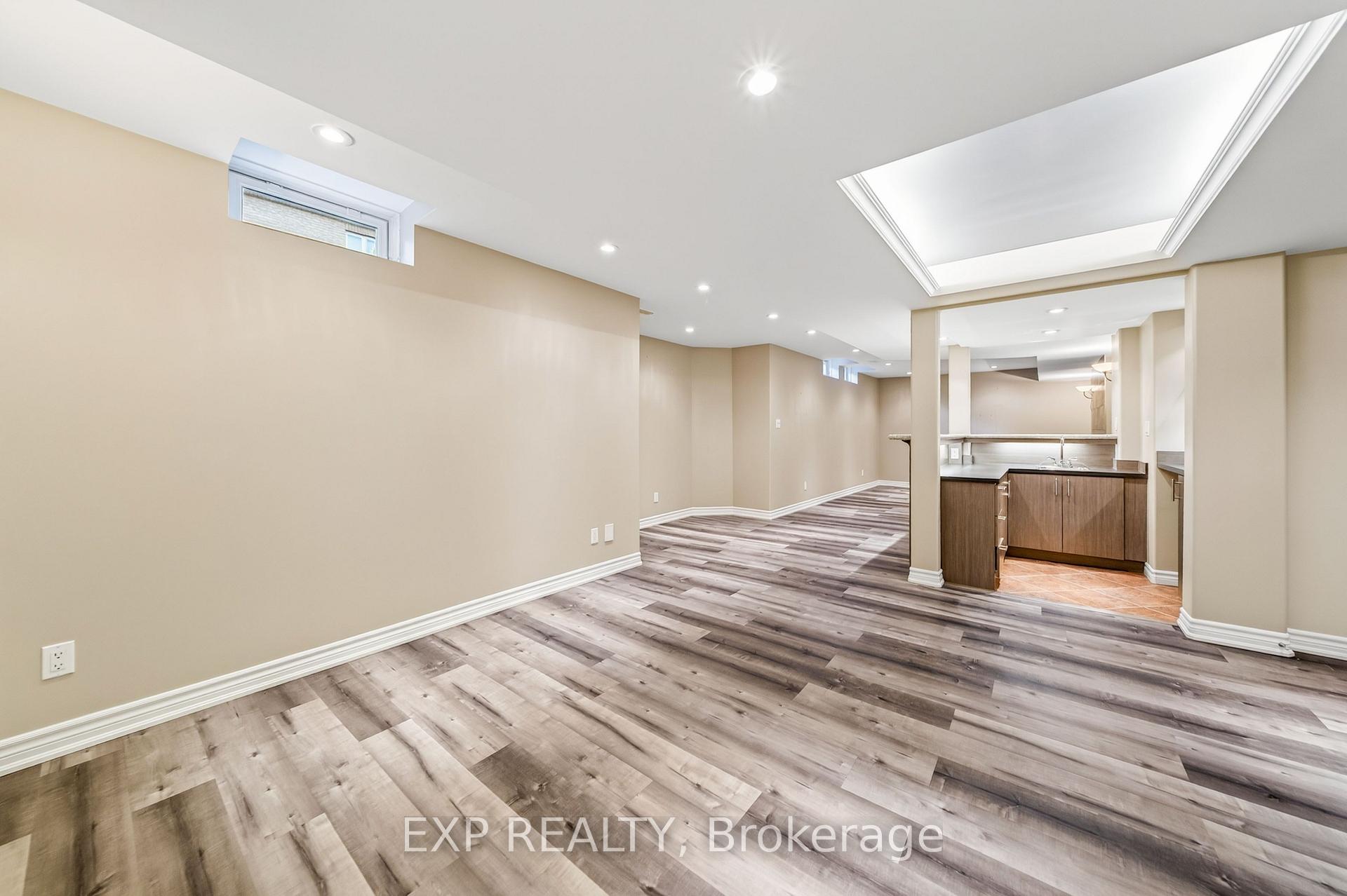 Photo 32 of 456 Summeridge Drive, Vaughan, Patterson — HOMEH