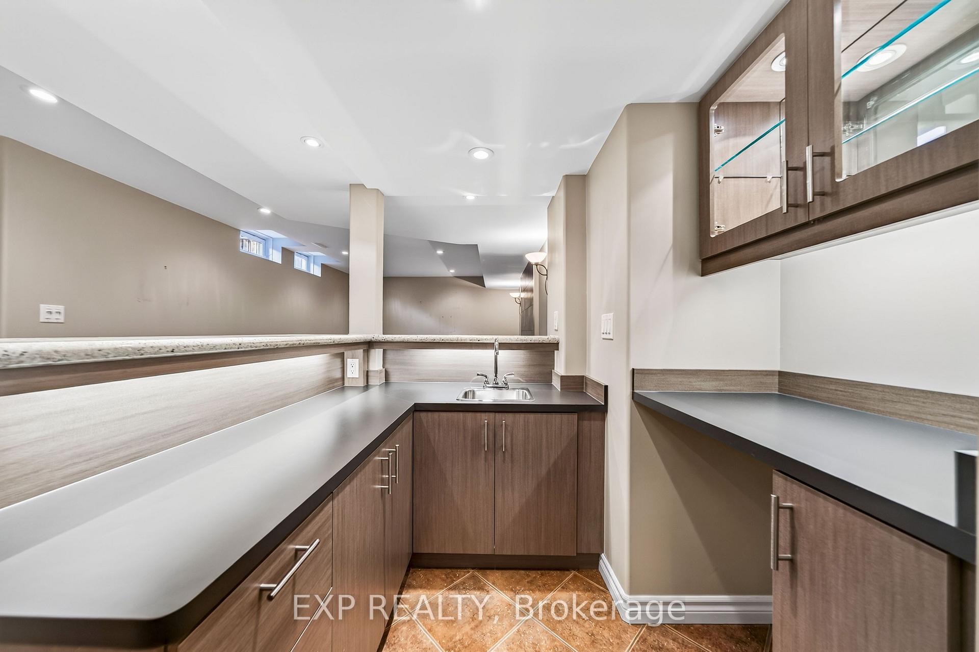 Photo 33 of 456 Summeridge Drive, Vaughan, Patterson — HOMEH