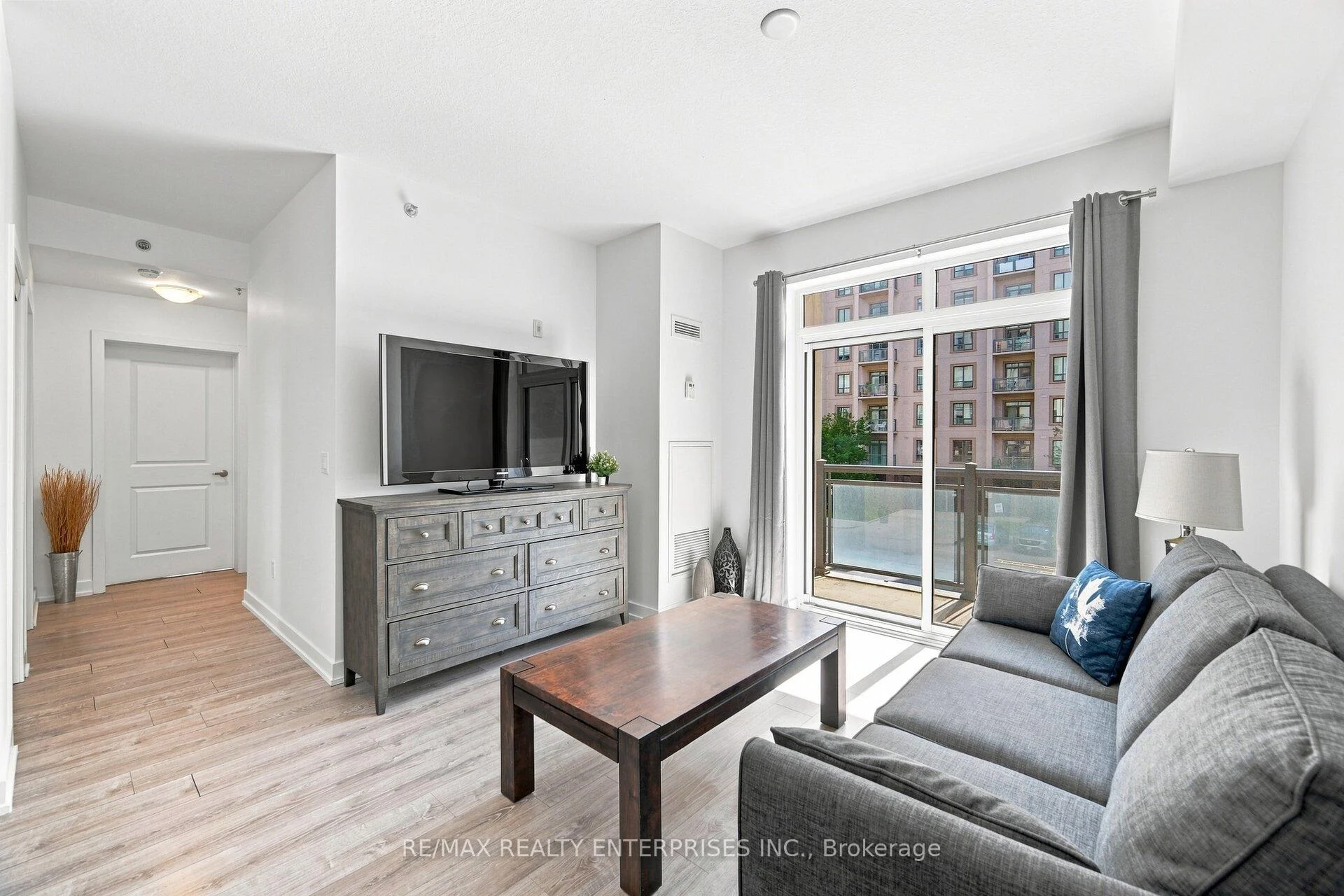 Photo 11 of Unit 203, 2486 Old Bronte Road, Oakville, Westmount — HOMEH