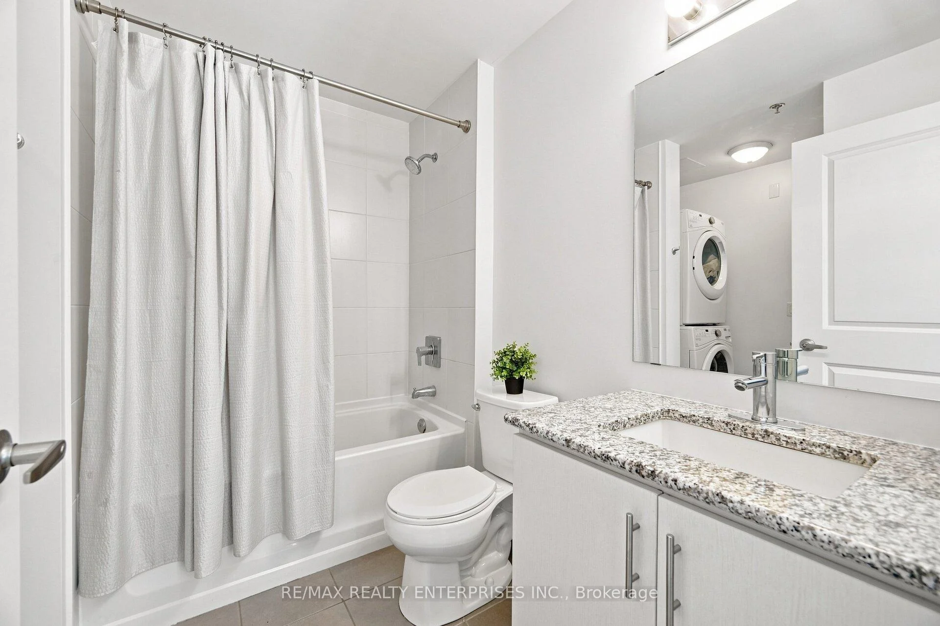 Photo 21 of Unit 203, 2486 Old Bronte Road, Oakville, Westmount — HOMEH