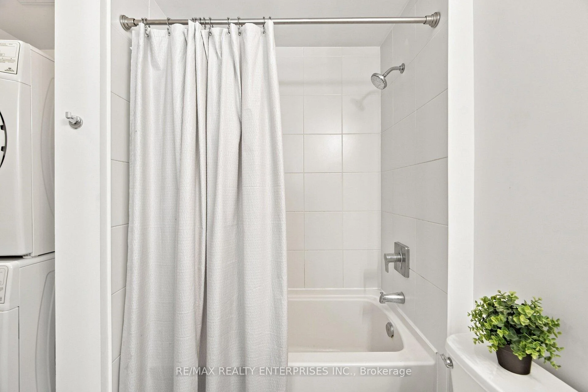 Photo 23 of Unit 203, 2486 Old Bronte Road, Oakville, Westmount — HOMEH