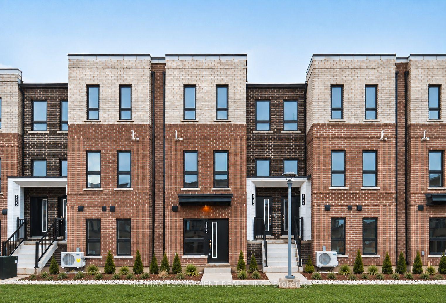 Photo 1 of Unit 36, 70 Kenesky Drive, Hamilton, Waterdown — HOMEH