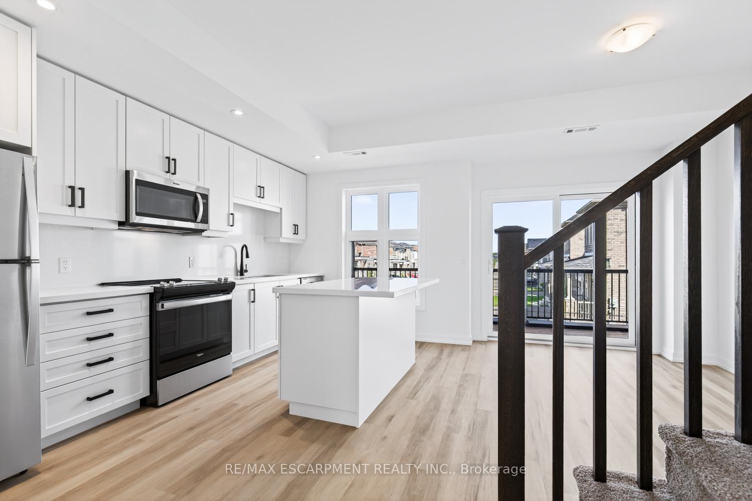 Photo 12 of Unit 36, 70 Kenesky Drive, Hamilton, Waterdown — HOMEH