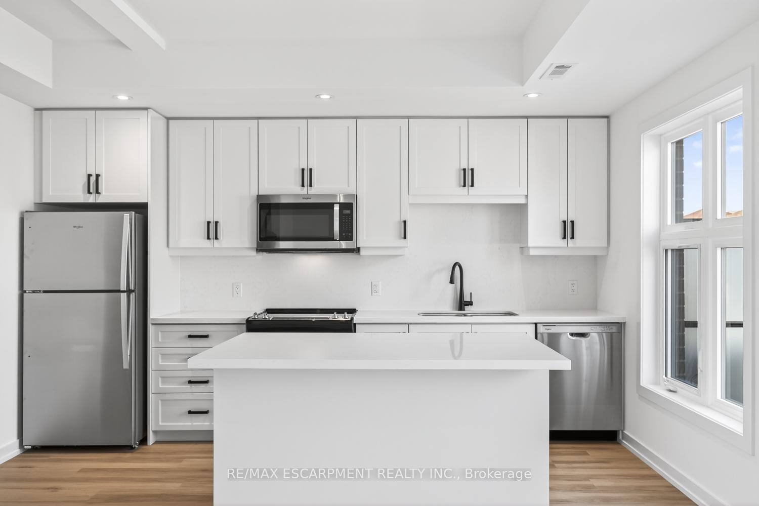 Photo 16 of Unit 36, 70 Kenesky Drive, Hamilton, Waterdown — HOMEH