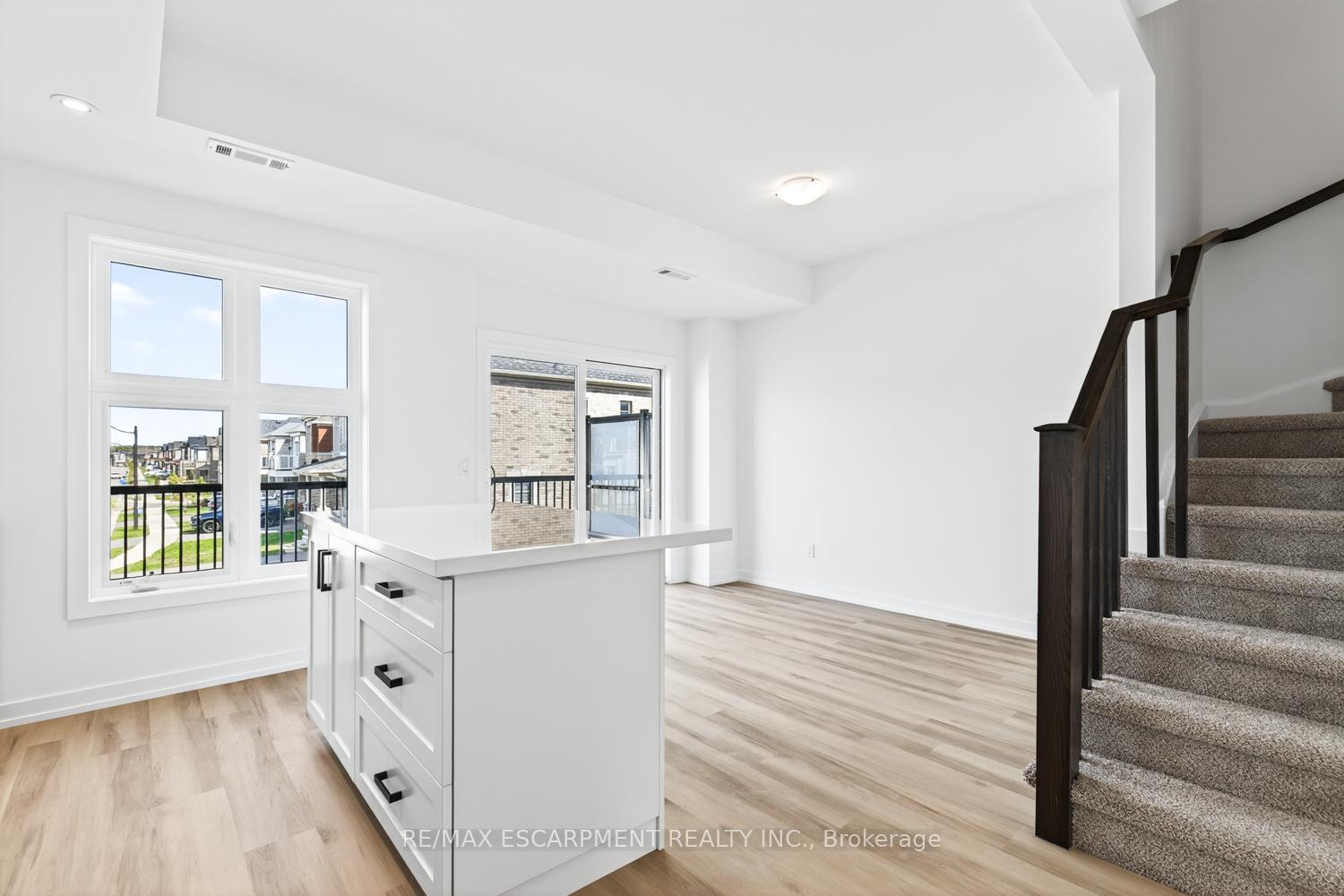 Photo 19 of Unit 36, 70 Kenesky Drive, Hamilton, Waterdown — HOMEH