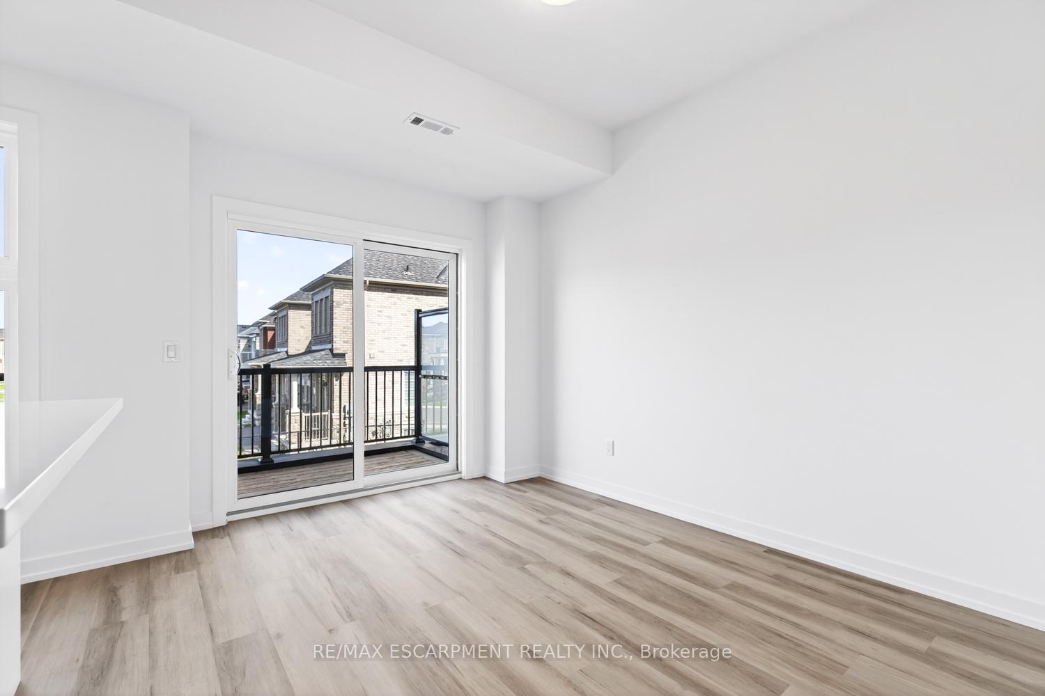 Photo 22 of Unit 36, 70 Kenesky Drive, Hamilton, Waterdown — HOMEH