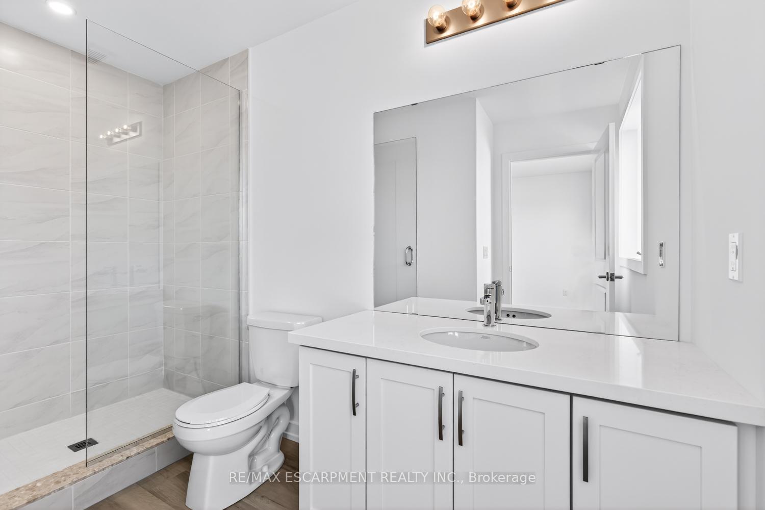 Photo 33 of Unit 36, 70 Kenesky Drive, Hamilton, Waterdown — HOMEH