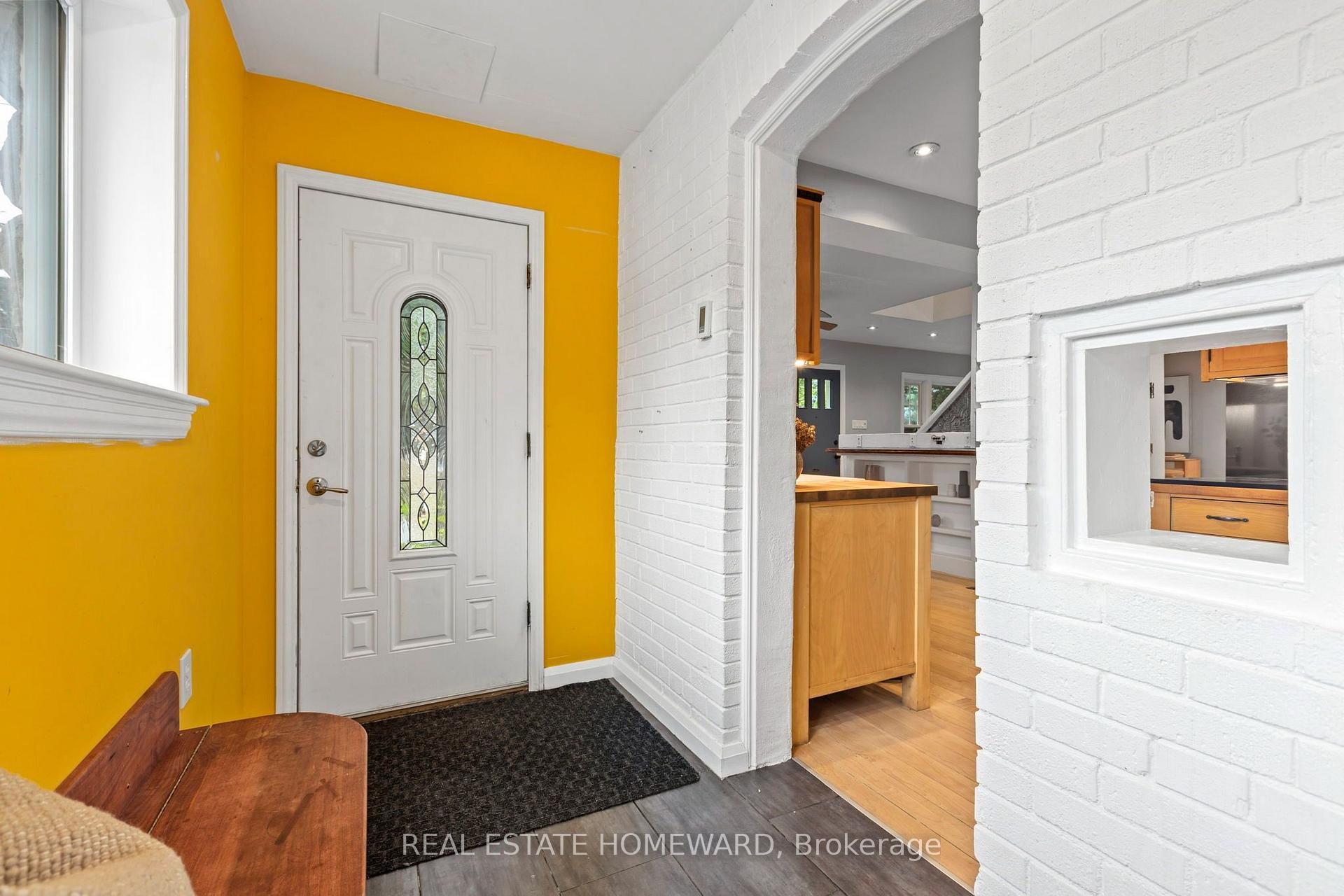 Photo 4 of 9 Dromore Crescent, North York, Newtonbrook West — HOMEH